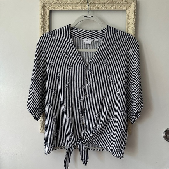 REITMANS | Navy and White Striped Linen Blend Button Up Short Sleeve Blouse - Picture 2 of 15